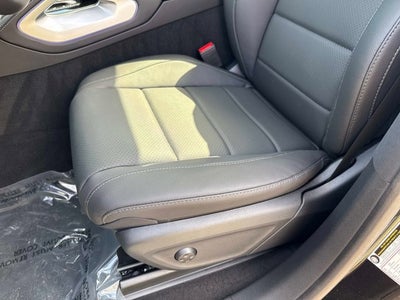 2025 Mercedes-Benz GLS 450