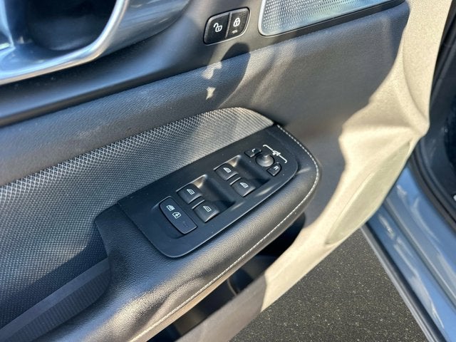 2022 Volvo S60 Recharge Plug-In Hybrid T8 Polestar