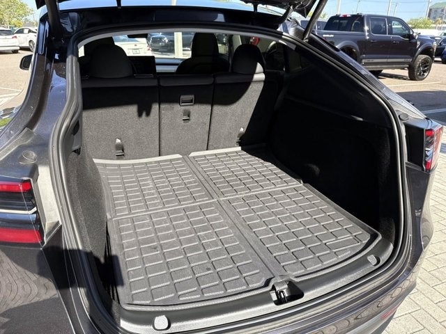 2024 Tesla Model Y Performance