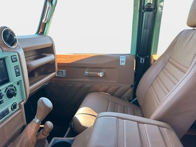 1999 Land Rover Defender 90 Base