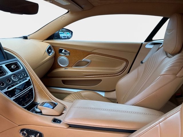 2017 Aston Martin DB11 Base