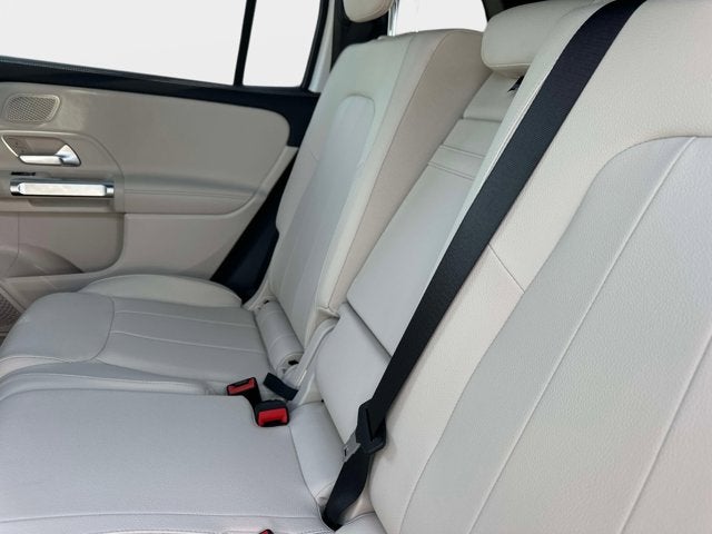 2025 Mercedes-Benz GLB 250