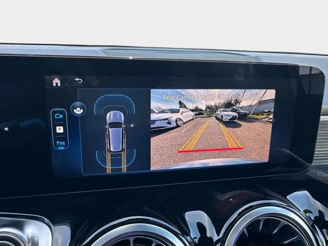 2025 Mercedes-Benz GLB 250