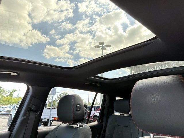 2023 Mercedes-Benz GLB 250