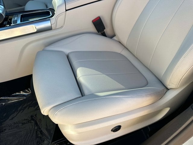 2025 Mercedes-Benz GLB 250