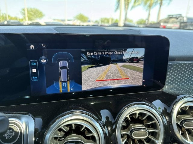 2026 Mercedes-Benz GLB 250