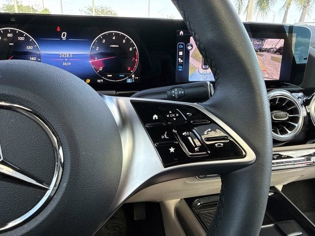 2026 Mercedes-Benz GLA 250