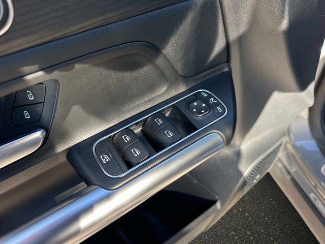 2025 Mercedes-Benz GLA 250