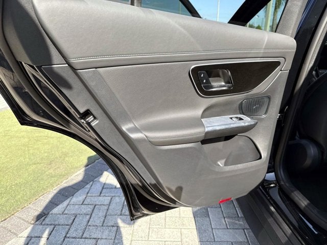 2026 Mercedes-Benz GLC 300