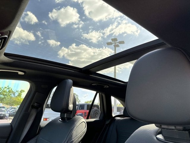 2026 Mercedes-Benz GLC 300