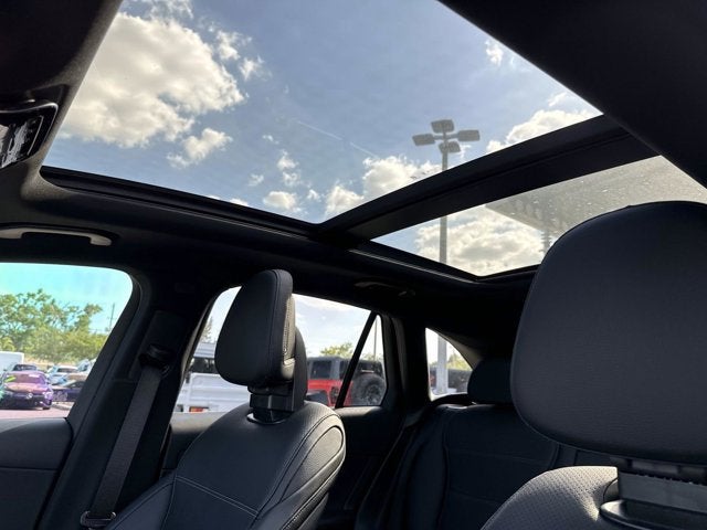 2026 Mercedes-Benz GLC 300