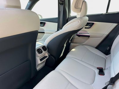 2025 Mercedes-Benz GLC 350e