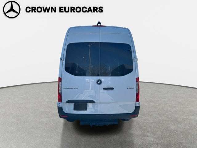 2025 Mercedes-Benz Sprinter 2500 Crew 144 WB