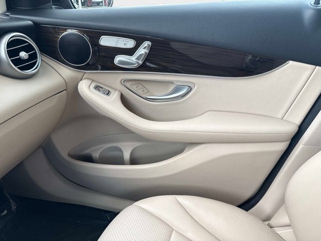 2020 Mercedes-Benz GLC 300