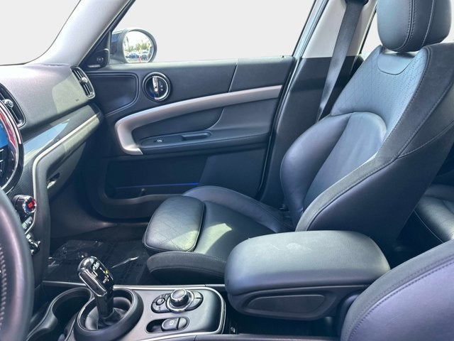 2023 MINI Countryman Iconic