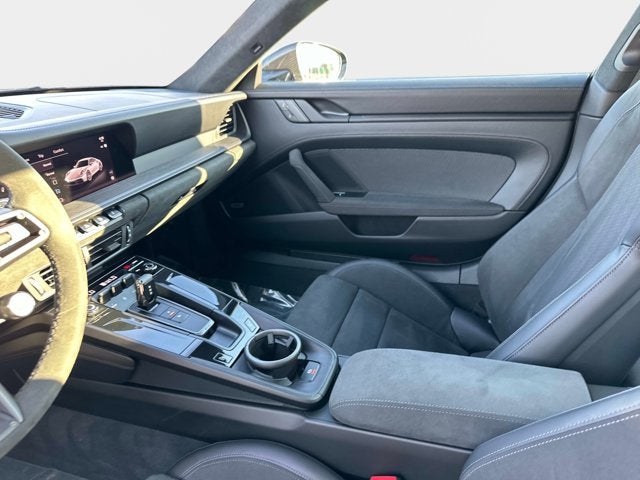 2025 Porsche 911 Carrera GTS
