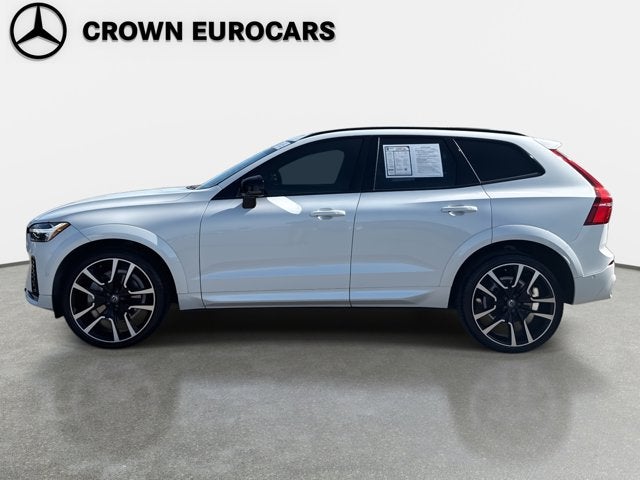 2024 Volvo XC60 B5 Ultimate Dark Theme