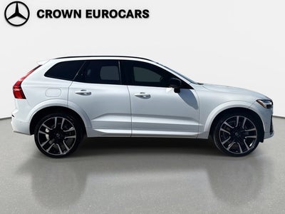 2024 Volvo XC60 B5 Ultimate Dark Theme