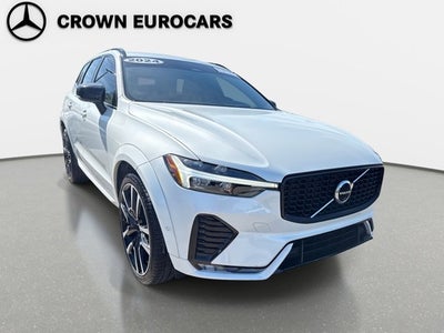 2024 Volvo XC60 B5 Ultimate Dark Theme