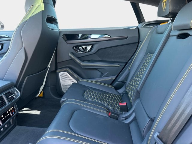 2023 Lamborghini Urus S