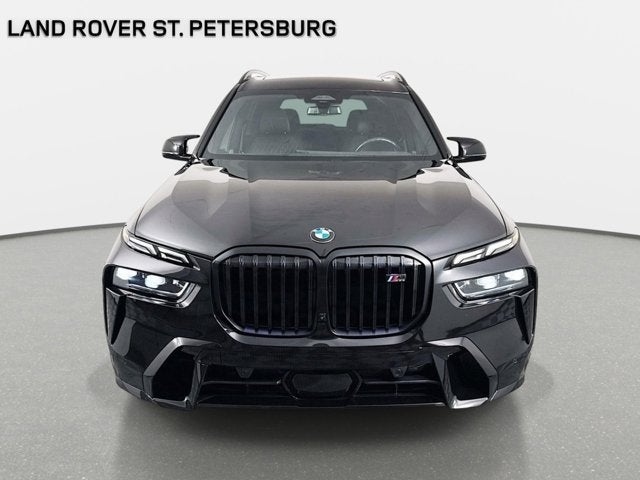 2023 BMW X7 M60i