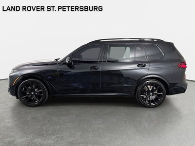 2023 BMW X7 M60i