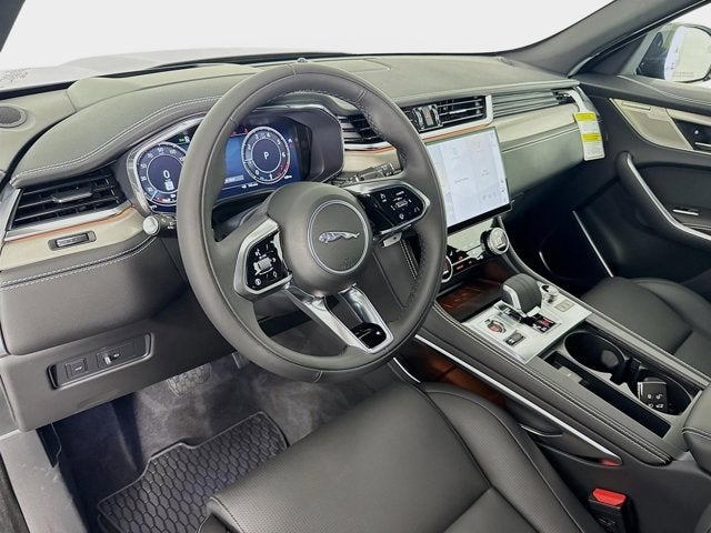 2026 Jaguar F-PACE P250 R-Dynamic S