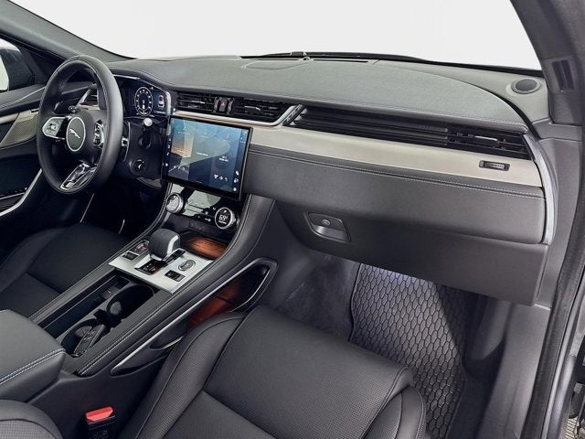 2026 Jaguar F-PACE P400 R-Dynamic S