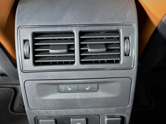 2024 Jaguar XF R-Dynamic SE