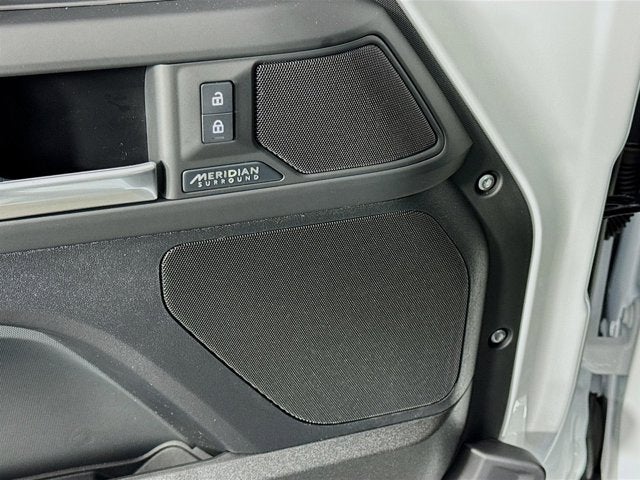 2026 Land Rover Defender 110 X-Dynamic SE