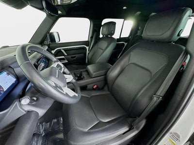 2024 Land Rover Defender 110 X-Dynamic SE