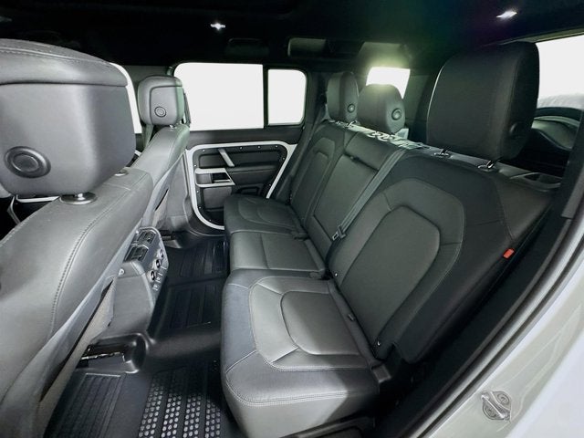 2024 Land Rover Defender 110 X-Dynamic SE