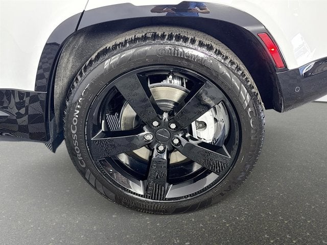 2026 Land Rover Defender 110 X-Dynamic SE