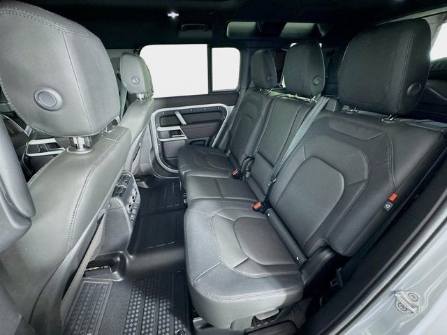 2024 Land Rover Defender 110 X-Dynamic SE