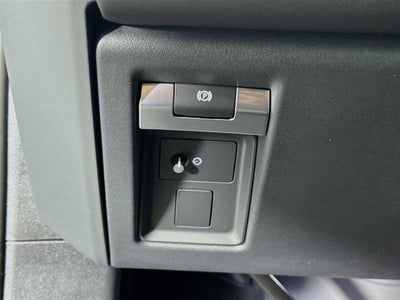 2025 Land Rover Defender 110 S