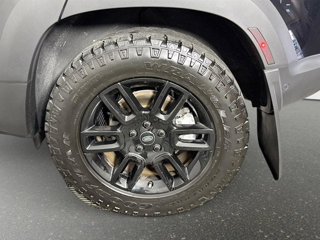 2023 Land Rover Defender 110 S