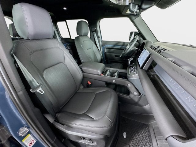 2025 Land Rover Defender 110 S