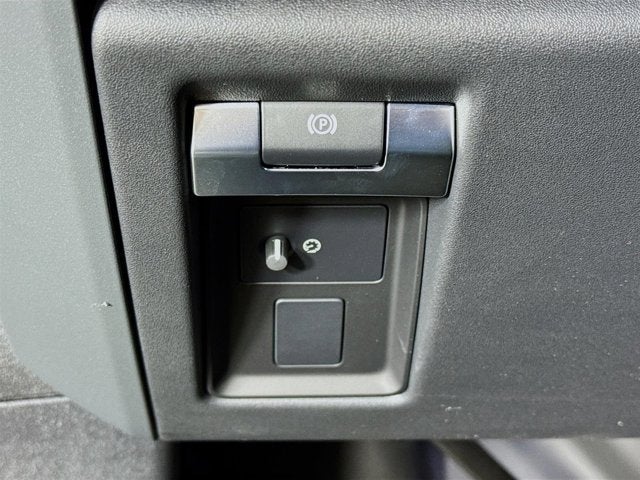 2026 Land Rover Defender 110 S