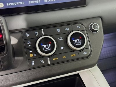 2025 Land Rover Defender 110 S