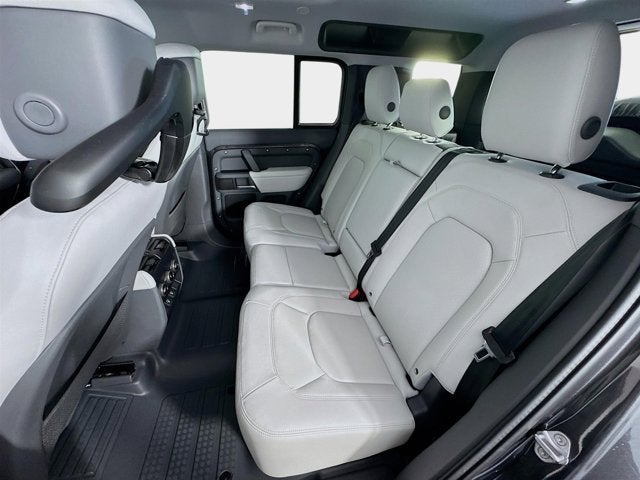 2025 Land Rover Defender 110 S