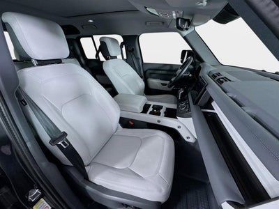 2025 Land Rover Defender 110 S