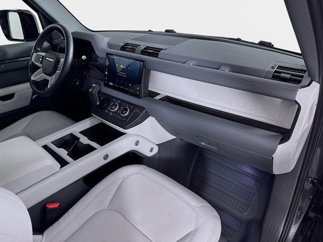 2025 Land Rover Defender 110 S