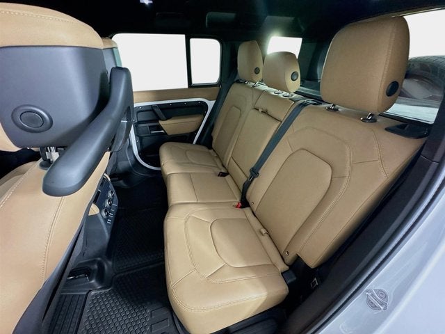 2026 Land Rover Defender 110 S