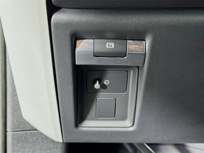 2025 Land Rover Defender 110 S