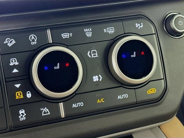 2026 Land Rover Defender 110 V8