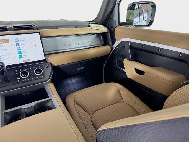 2026 Land Rover Defender 110 V8