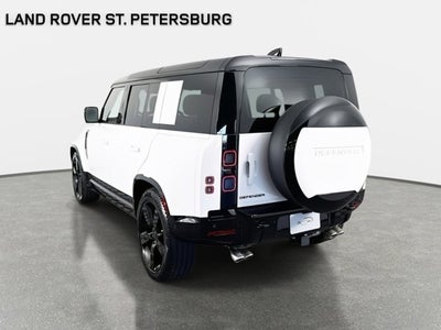 2026 Land Rover Defender 110 V8