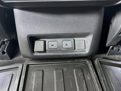 2025 Land Rover Discovery Dynamic SE