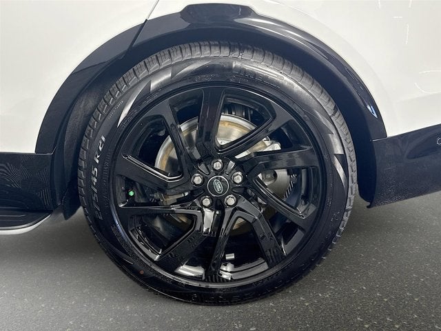 2025 Land Rover Discovery Dynamic SE