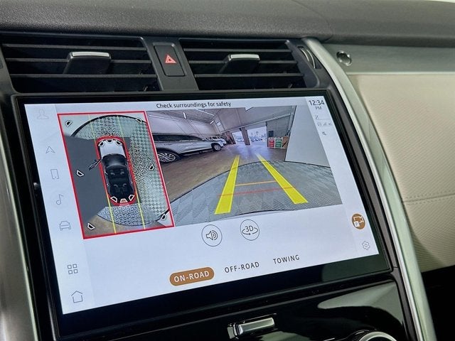 2025 Land Rover Discovery Dynamic SE